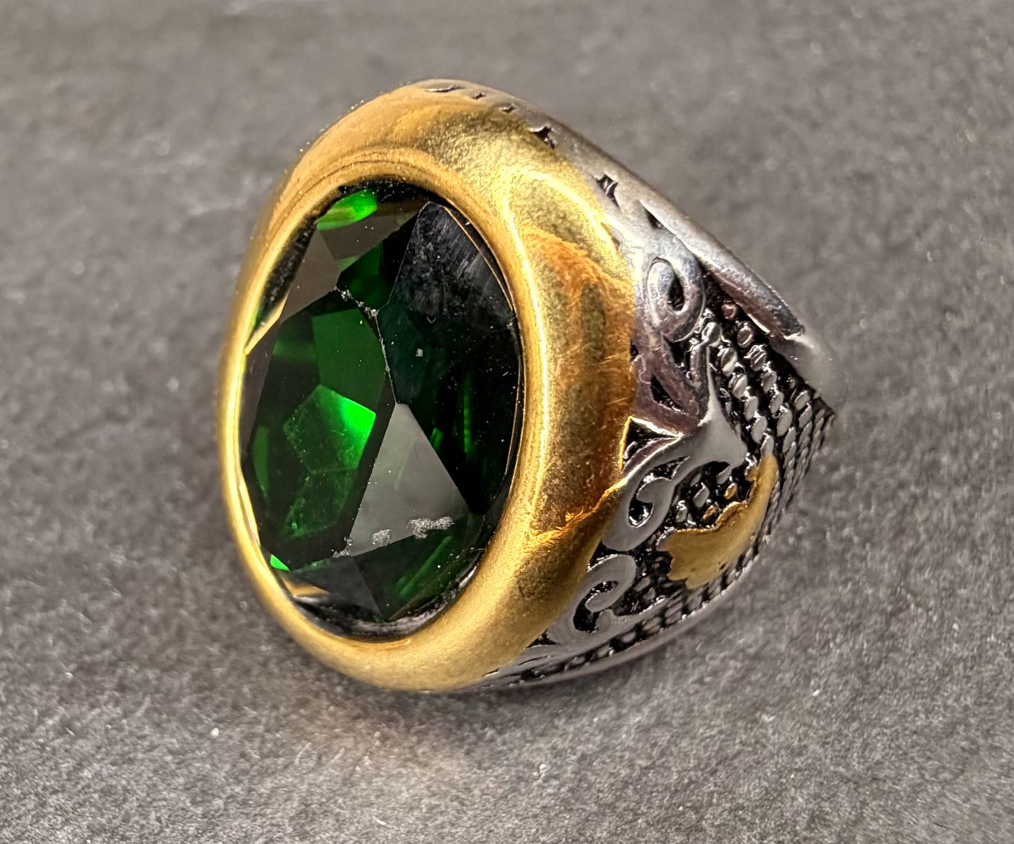 Emerald Money Djinn Ring | Wealth, Prosperity and Money Magnet Talisman | Jinn Infused Ring for Abundance, Business Success and Growing Riches